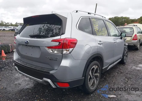 2023 Subaru Forester Touring из США, поврежденный, VIN JF2SKARC3PH512404